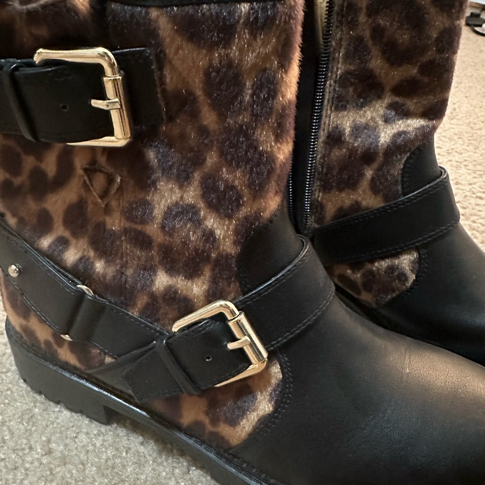 Leopard boots